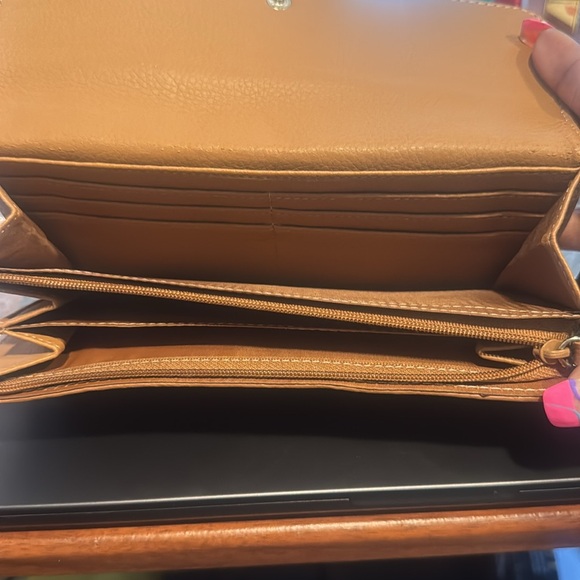 Kenneth Cole Reaction wallet - Picture 2 of 8